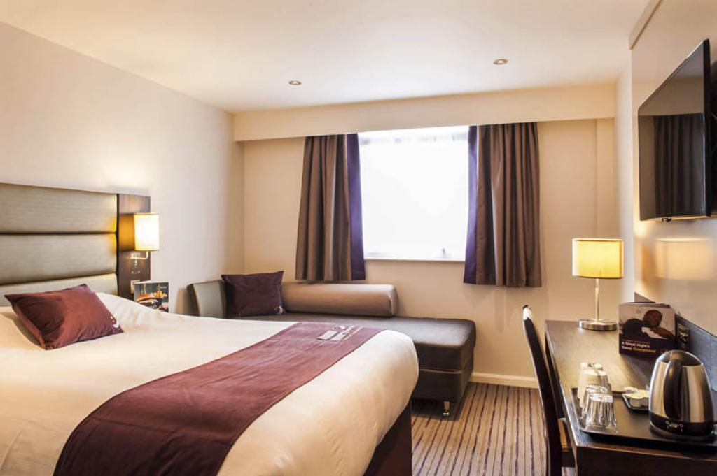 Premier Inn Ντανφέρμλιν Δωμάτιο φωτογραφία