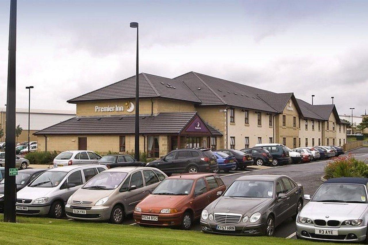 Premier Inn Ντανφέρμλιν Εξωτερικό φωτογραφία