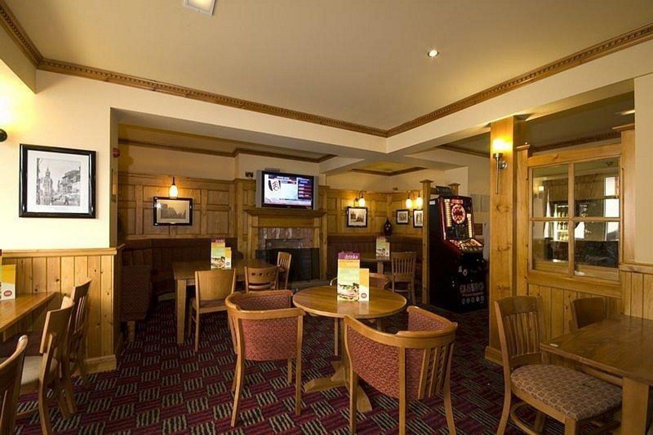 Premier Inn Ντανφέρμλιν Εξωτερικό φωτογραφία