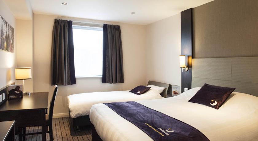 Premier Inn Ντανφέρμλιν Δωμάτιο φωτογραφία